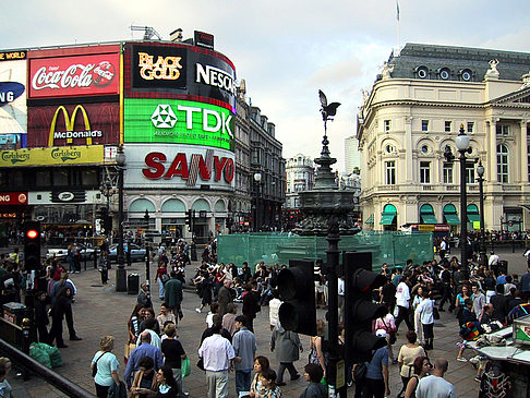 Piccadilly Circus